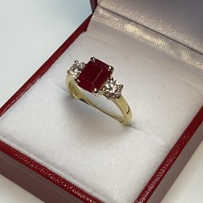 18ct Gold 1.7ct Pigeon Blood Ruby Diamond Trio Ring London Assay 4.5g Size L