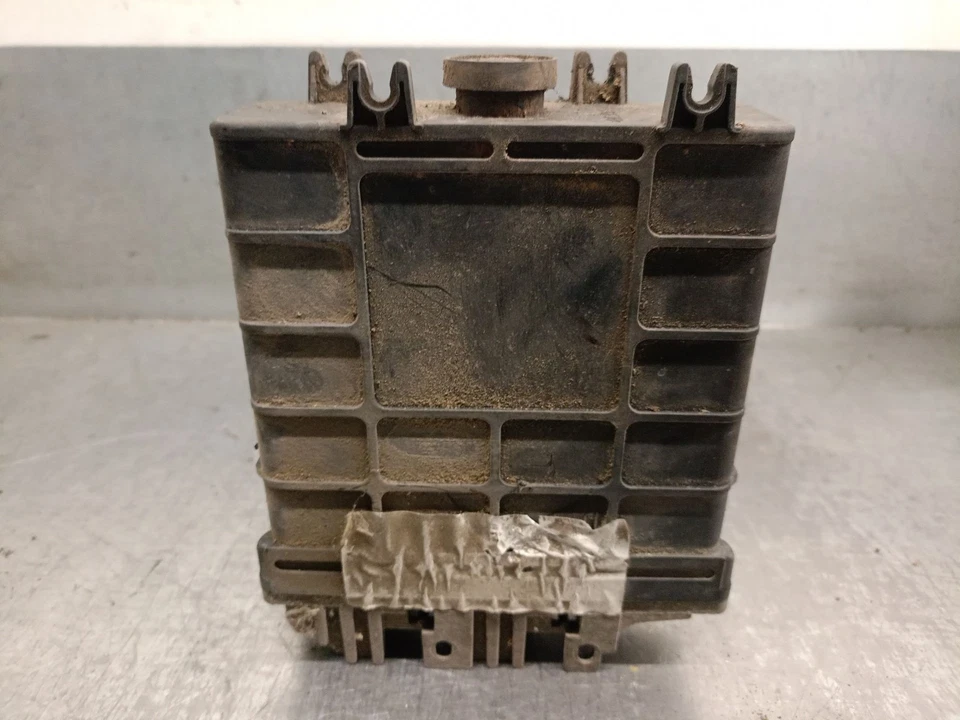 6K0906025A CENTRALINA MOTORE / 5WP4233 / 5315573 PER SEAT TOLEDO I 1L2 1.6 I - Immagine 2 di 4