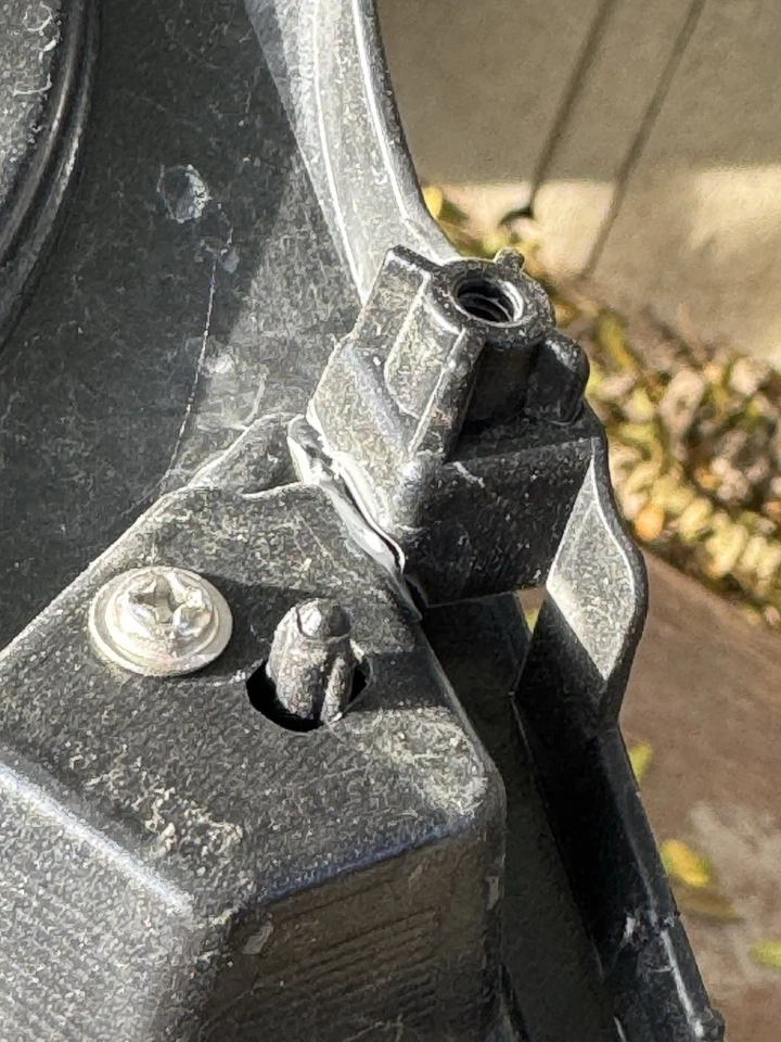 Grelha Subaru Forester 2025 fabricante de equipamento original 91122SL040 - Imagem 4 de 4