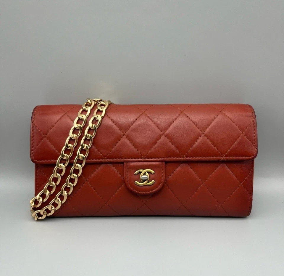 Cartera/cartera de mano Chanel auténtica de cuero acolchada roja del vendedor de EE. UU. Foto 2 de 4