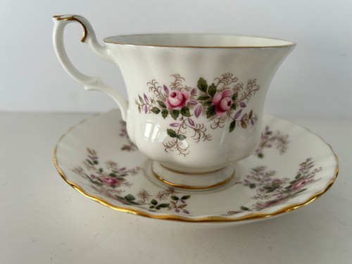 Royal Albert Lavender Rose Cup & Saucer Fine Bone China, England - 第 2/4 張圖片