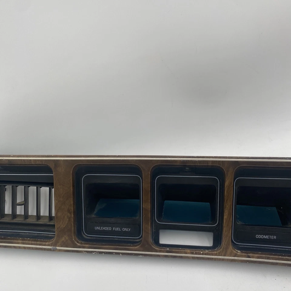 87 88 89 LINCOLN MARK VII LSC TABLERO PANEL BISEL VENTILACIÓN E4LB63044D70 Foto 4 de 4