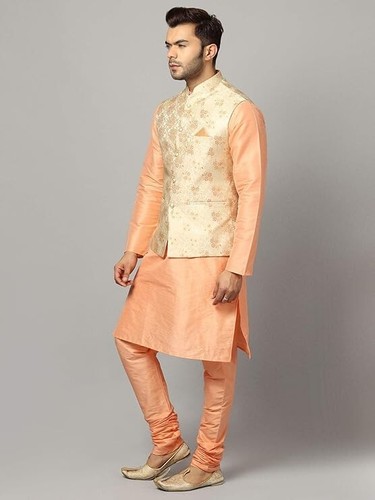 Men's Silk Blend Kurta & Churidar Pyjama With Ethnic Bundi Jacket | 3 In 1 | - Imagen 157 de 182