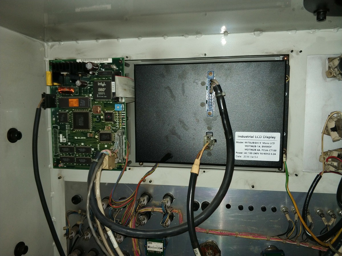 9“ MDT962B LCD Screen Replacement MIT 9 inch CNC CRT For E60
