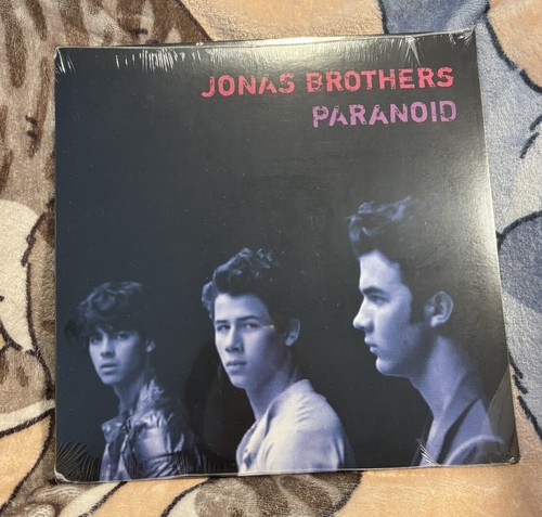 JONAS BROTHERS PARANOID HOLOGRAPHIC VINYL 10” SEALED NEW JONAS VINYL CLUB RARE - Foto 1 di 2