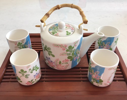 New Teapot set 4cups Cute Flower High Quality Hand Painted Gift Box Beautiful - Picture 2 of 9