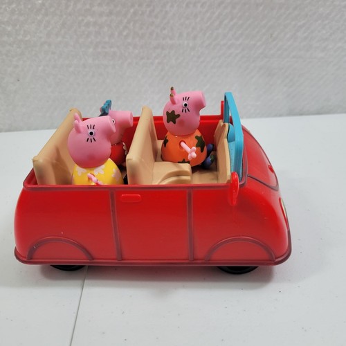 Peppa Pig Peppa's Family Red Car Toy Preschool Playset With 3 Figures 112123-1M3 - Picture 2 of 4