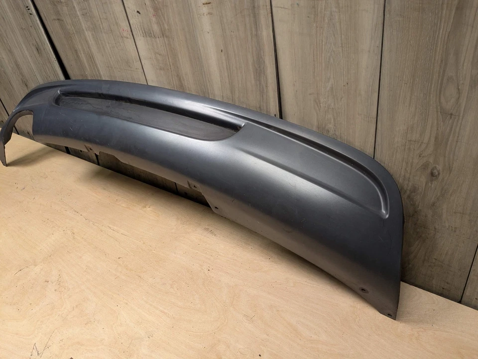 08-13 OEM BMW E82 E88 Rear M SPORT Bumper Lower Insert Single Exhaust Diffuser - Imagem 3 de 4