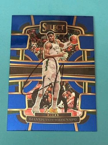 GIANNIS ANTETOKOUNMPO AUTOGRAPHED 2023-24 PANINI SELECT PRIZM NBA CARD