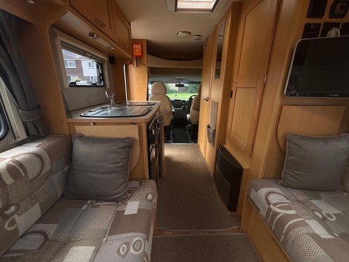 Elddis Autoquest 140 2 berth 2 seat belts - Picture 5 of 8