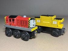 Thomas and Friends Wooden Railway Train Engine Salty and Sodor Line Caboose