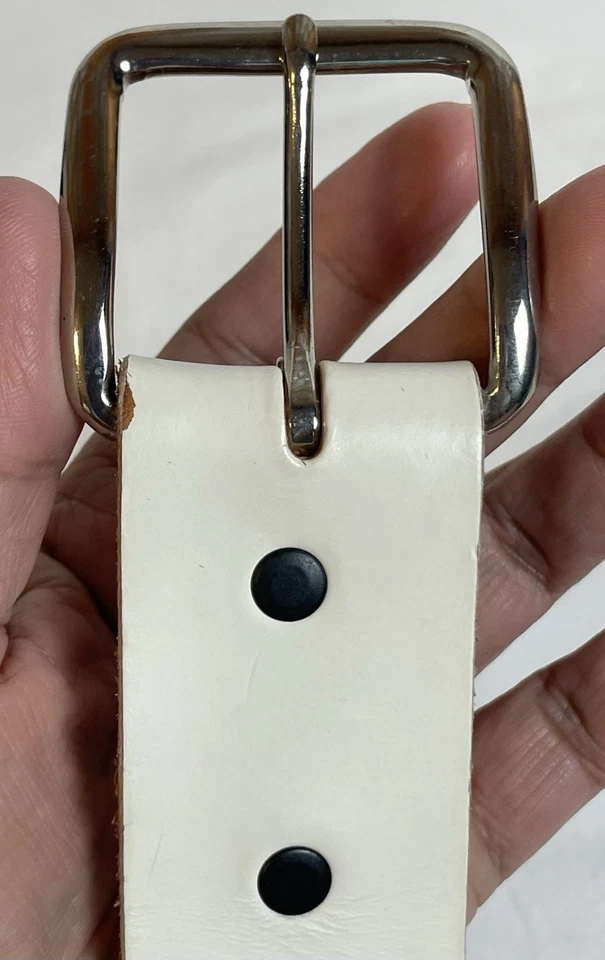 Cinturón de cuero genuino vintage para hombre 38 hecho en EE. UU. blanco hebilla extraíble tono plata Foto 3 de 4