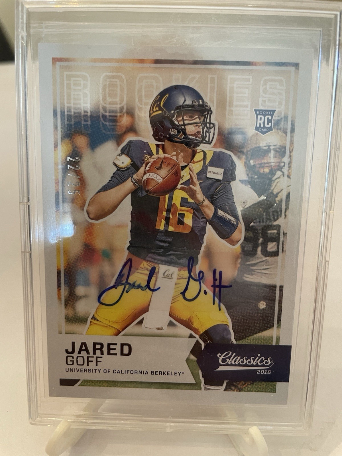 JARED GOFF 2016 PANINI CLASSICS ROOKIE AUTOGRAPH 22/25.