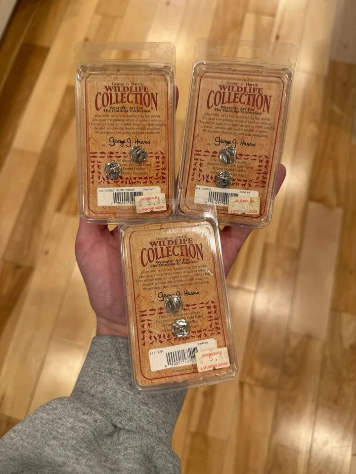 Lote de 3 prendedores de peltre de vida silvestre George GG Harris de colección - Pandas Ram garza azul Foto 2 de 2