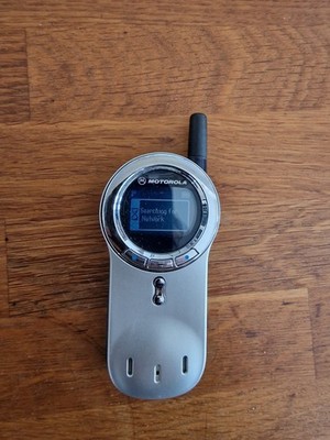 Motorola V70e silber schwenkbares Handy