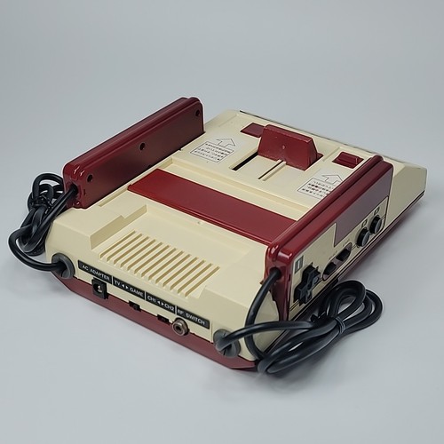 CONSOLA NINTENDO FAMICOM HVC-001 EN CAJA Y 15 JUEGOS Y MANDO MULTITAP Y JOYCARD - Imagen 7 de 18