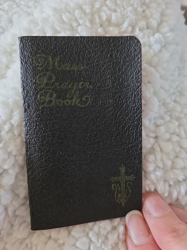 1937, Mass Prayer Book Catholic Publishing