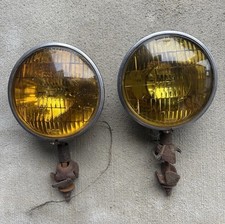 Pair Of Vintage Yellow Fog Lights W Mounting Brackets Pair Of Vintage Yellow Fog Lights W Mounting Brackets