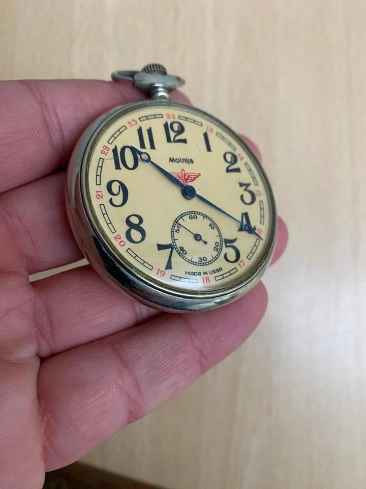 Reloj Bolsillo Vintage Años 70 MOLNIJA Locomotora URSS 18 Joyas 42mm Foto 2 de 4