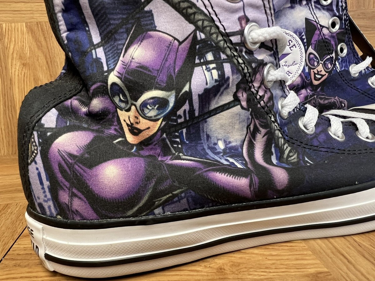 RARE🔥 Converse x CatWoman Vintage Comic Print Sz Men's 10 - Main Image