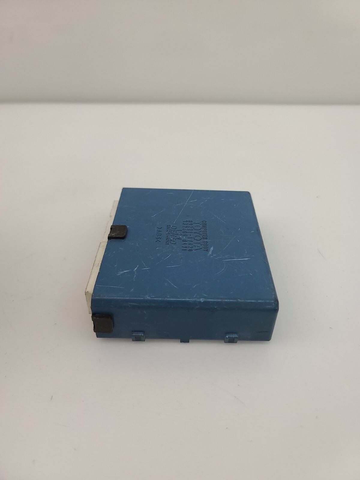 2000-2005 Toyota Mr2 Multiplex Network Body Control Module Computer 8922117020