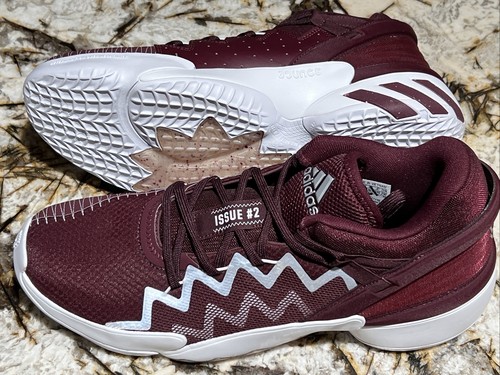 Basketball Shoes Maroon White 