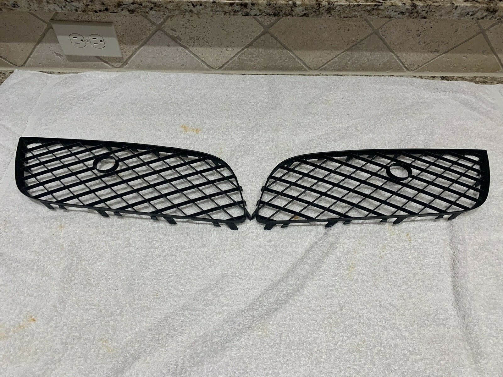 Bentley Continental GT Front Bumper Grills Grill Set 12 13 14 15 3W3.807.647 648