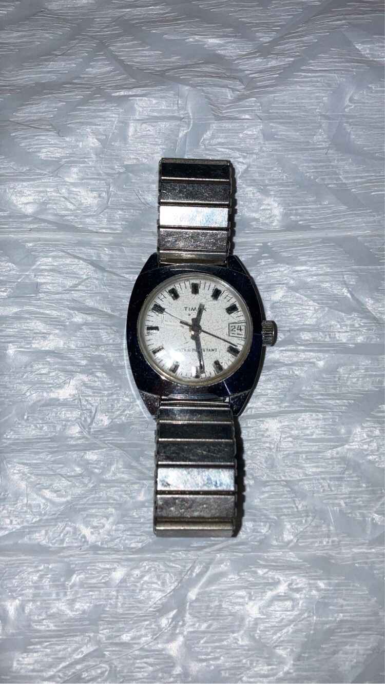 Vintage Silver Tone Timex Watch for Women - Elegant Jewelry Style