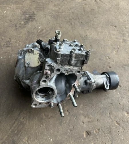 1996-2000 Toyota RAV4 Transfer Case Assembly 2.0L AT with Warranty OEM - Image 2 of 3