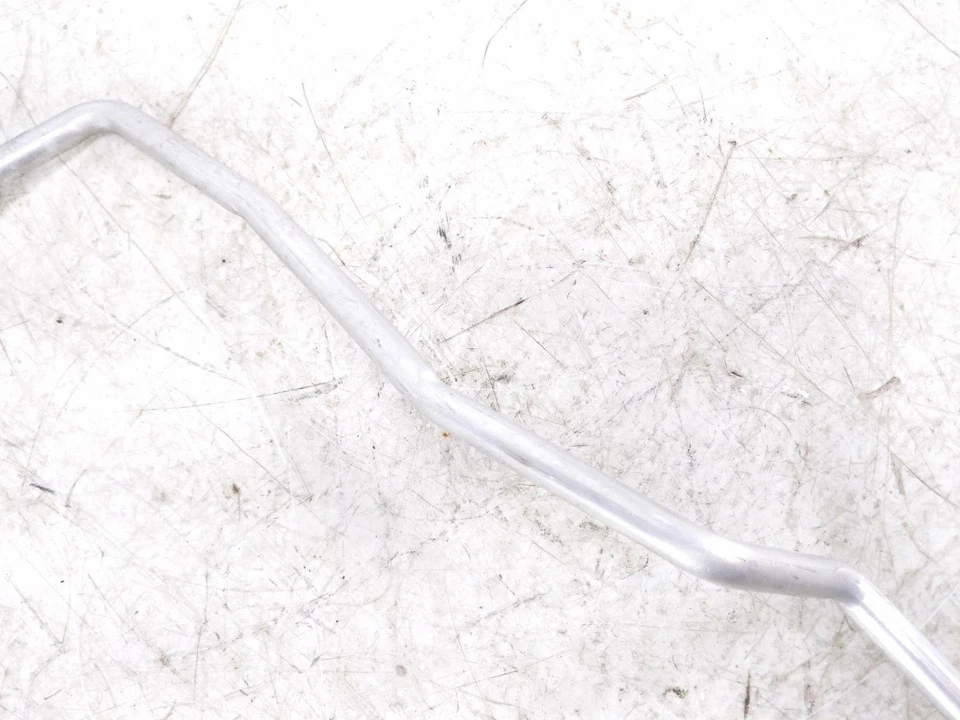 Tubo de descarga de aire acondicionado Toyota Prius 2016-2021 #1 88705-4703 Foto 3 de 4