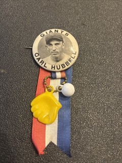 1950’s BASEBALL 1.75” CARL HUBBELL (HOF) PM10 WITH BALL/NITT CHARMS RIBBON NYG