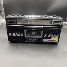 QFX J-22U BT Retro AM/FM/SW1/2 4-Band Radio Cassette Graphic Equalizer