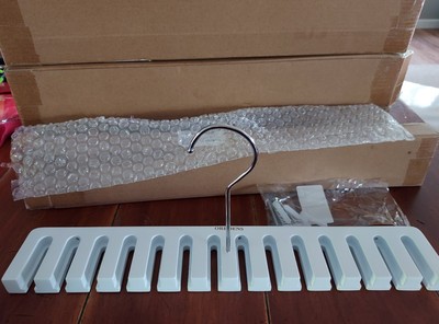 Belt Hanger Holds 14 Belts  Wall Mount Or Closet Hanger White