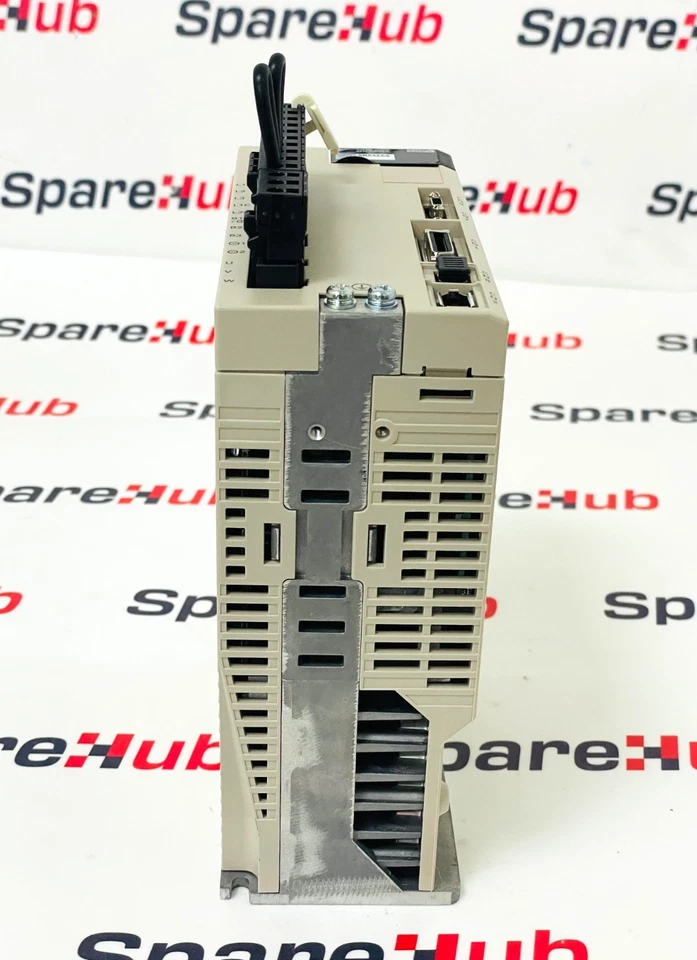 YASKAWA SGDV-5R5AE5A Servo Drive - Photo 4/4