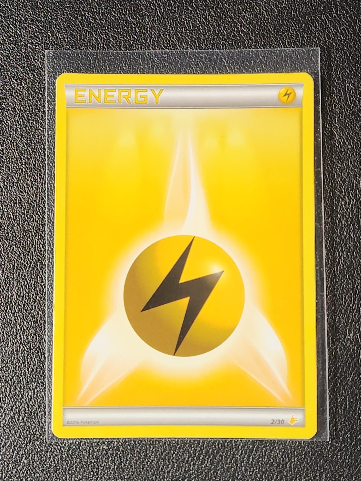 Lightning Energy 2/30 Pokemon card XY Suicune/Pikachu Libre Trainer Kit NM