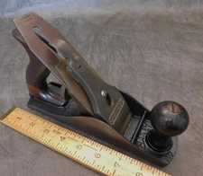 Stanley Rule & Level Co. No. 4 Smooth Plane Pre WWII - Type 16  Antique Tool