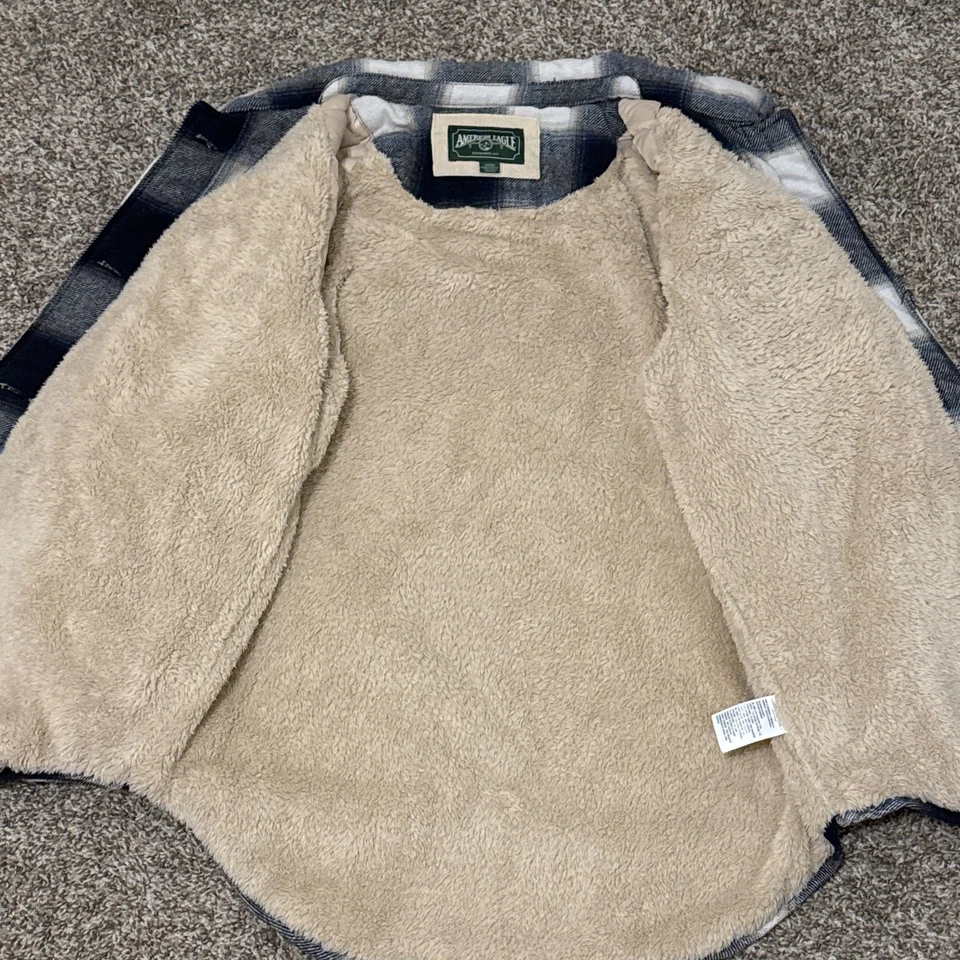 Jaqueta Shacket Vintage American Eagle Azul Marinho Branca Xadrez Forrada de Lã - Imagem 2 de 3