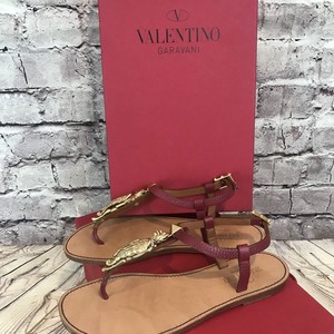 maroon sandals flat