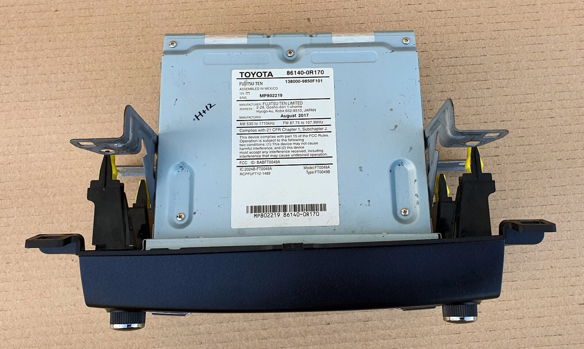 Toyota Rav4 13-18 CD Player Radio Navigation Screen 86140-0R170