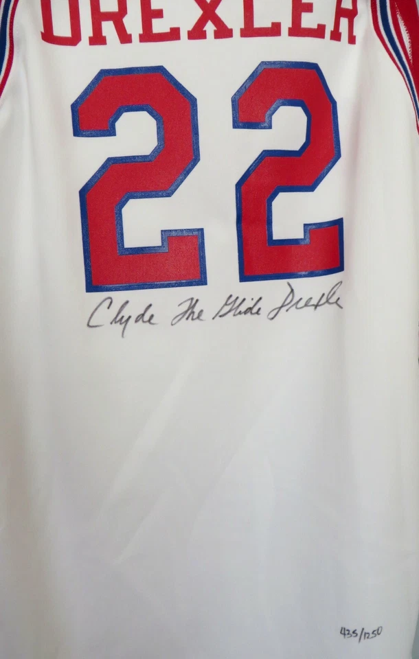 Clyde Drexler signed autograph inscribed Glide Houston Cougars jersey #/1250 JSA - Image 2 of 2