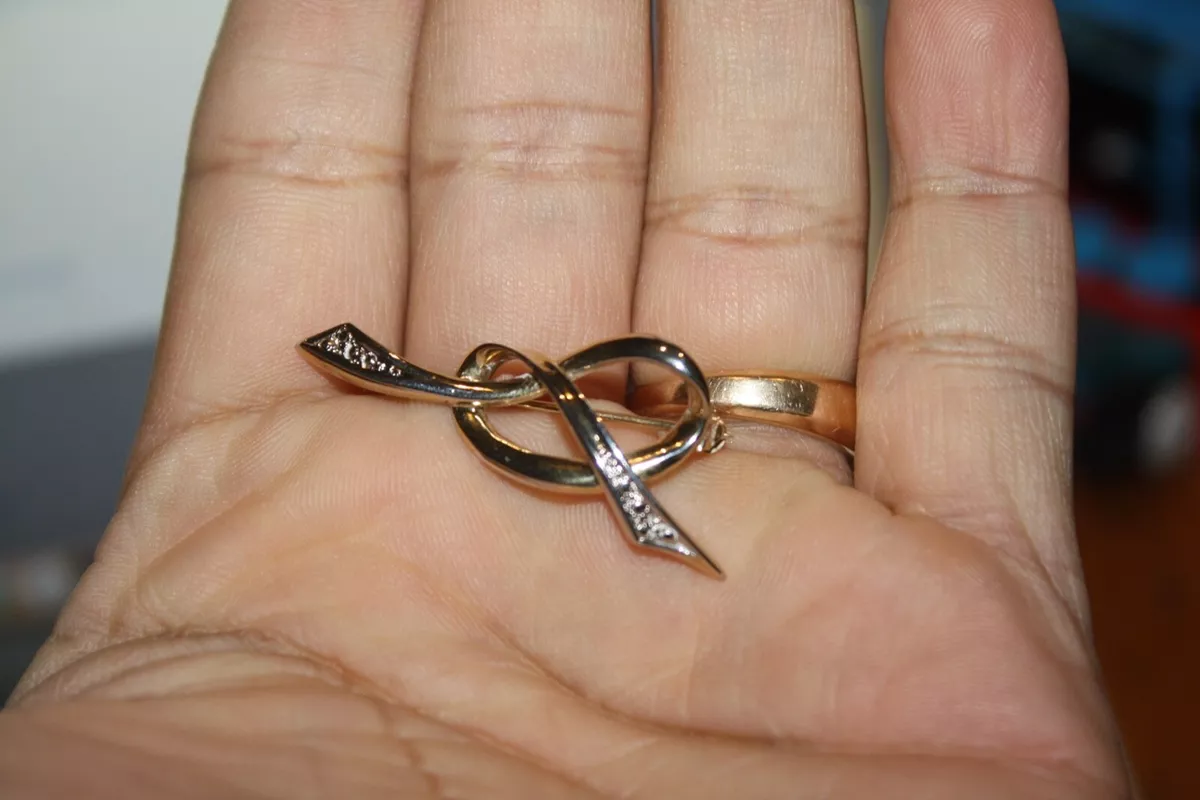 White sale gold brooch
