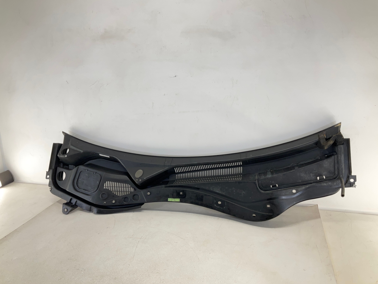 17-20 MASERATI Levante Front Windshield Wiper Cowl Grille Panel CM