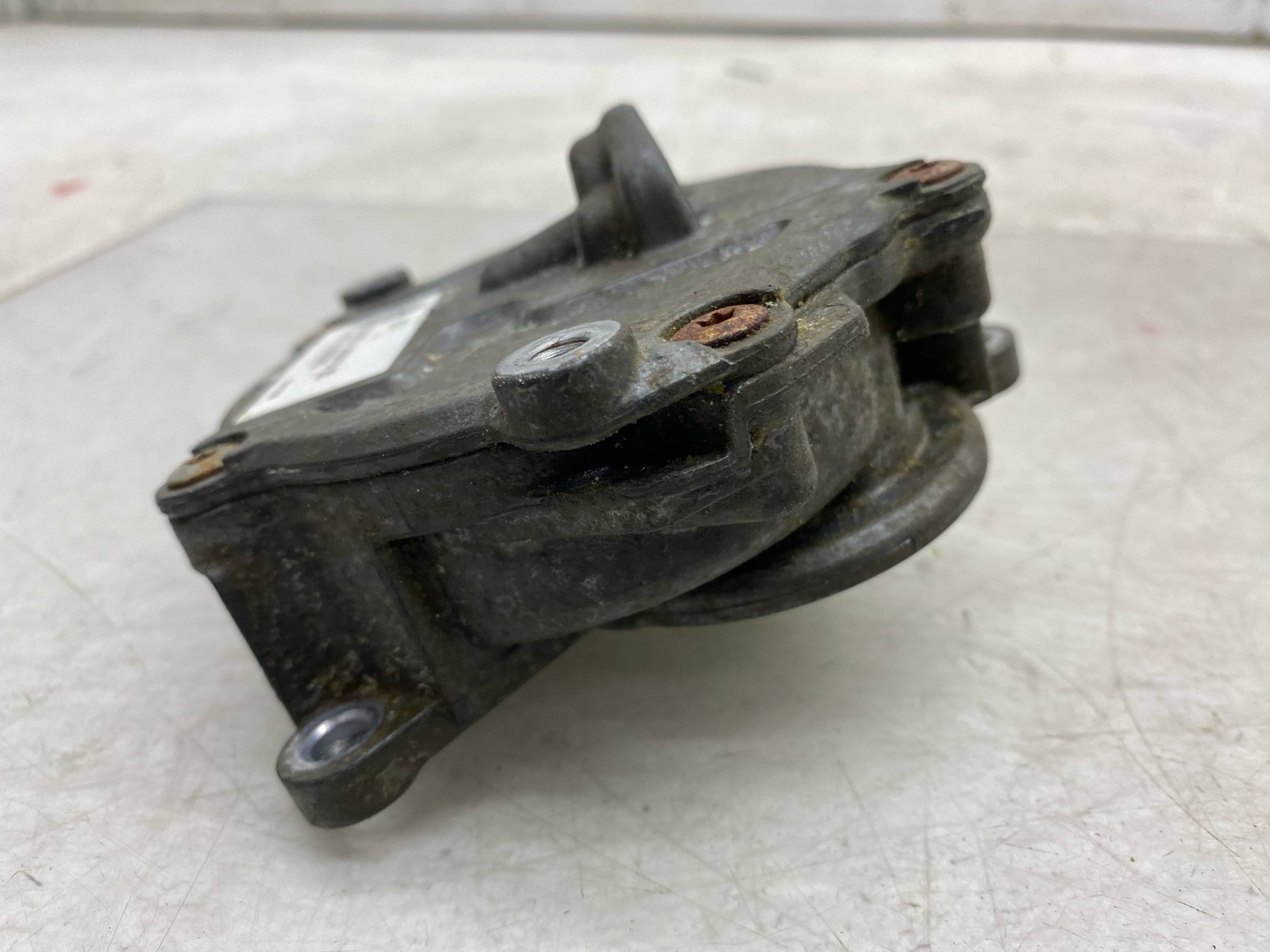 2020-2025 ASTON MARTIN DBX OEM 4.0L ENIGNE MOUNTED VACUUM PUMP 1772300065