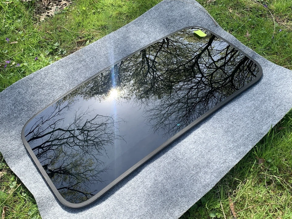 2004-2006 ACURA TL Sunroof GLASS Moonroof Power Sliding Window Factory OEM - Image 3 of 4