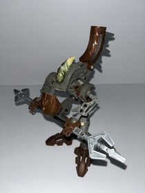 LEGO Bionicle Avak 8904 And Rahkshi Panrahk 8587 Pair 100% Complete