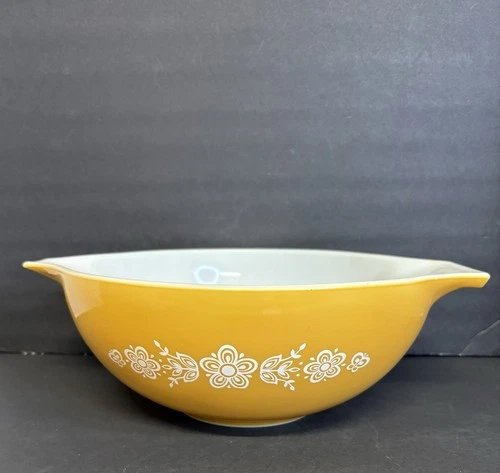 Vintage PYREX Butterfly Gold #444 Cinderella Nesting Mixing Bowl Large 4 Quart