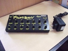 Controlador Phat.Boy Rendimiento MIDI Sampler Sequencer JP