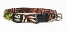 NEW HANDMADE BREAKAWAY SAFETY CAT COLLAR  Autumn Ferns  Cotton Batik