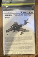 Kit modellino Italeri Repubblica Thunderstreak F-84F 107 1/72 kit completo