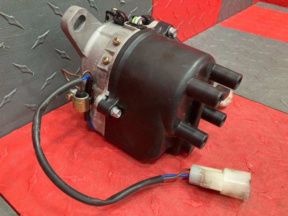 Honda Civic 97-98 cupé 1,6 L distribuidor VTEC. Foto 3 de 4